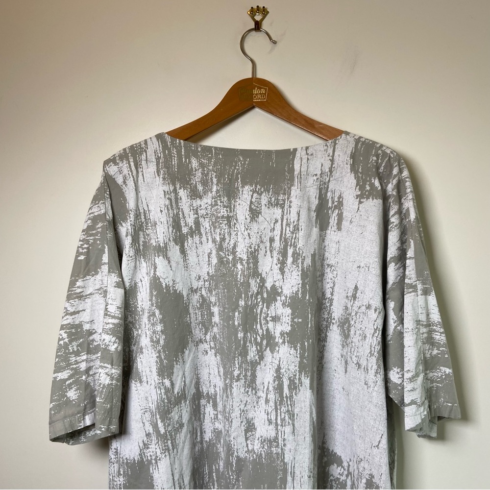 Gray Abstract Mini Dress - Picture 8 of 11